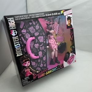 Monster High Draculaura Gore-Ganizer Playset